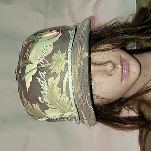 Vintage. Embroidered. Snap-back. Sansun. One size fits most. SANTA CRUZ